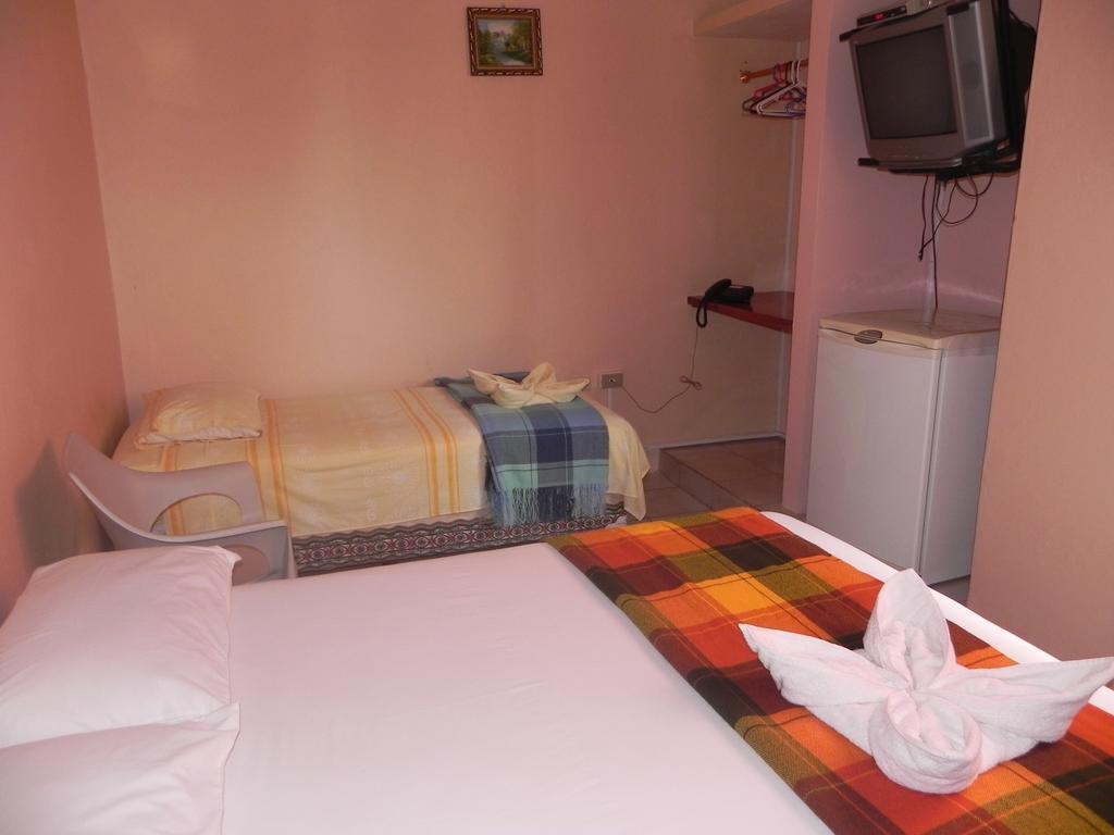 Hostal La Posada De Jose Carlos Puerto Baquerizo Moreno Room photo